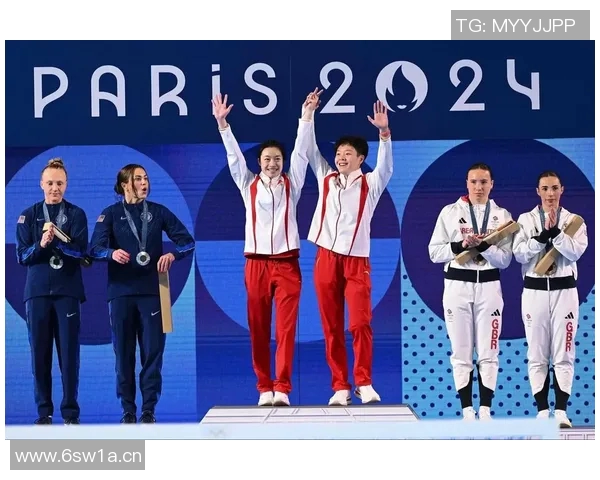 中国跳水运动员的奋斗历程与荣耀时刻：从青涩少年到世界冠军的蜕变